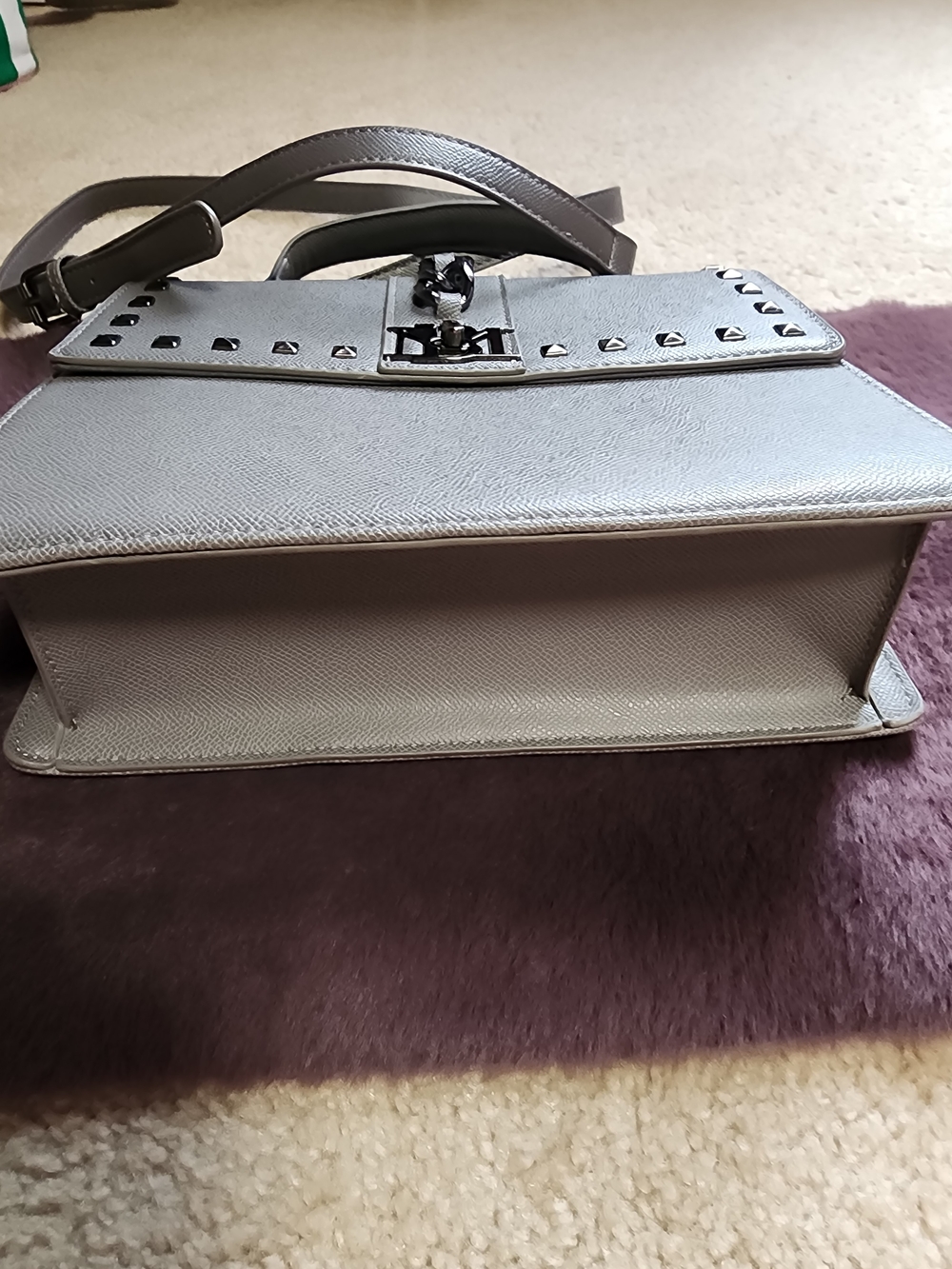 Badgley Mischka Grey Satchel/Crossbody $45 Like New - Picture 6 of 8